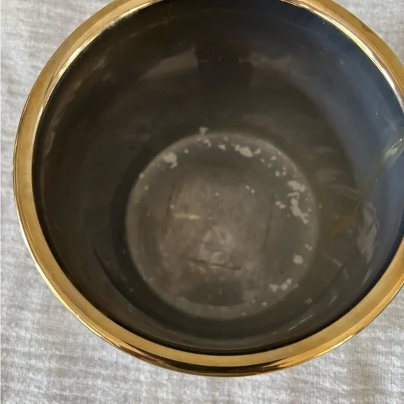 Gold and White Geometric Planter - Picture 5 of 8